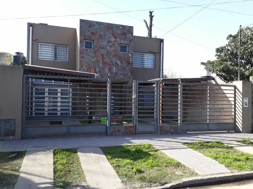 casa americana dos plantas