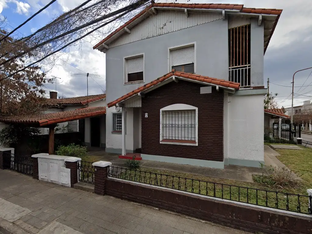 VENDO CASA EN PH PLANTA BAJA ZONA RESIDENCIAL DE CIUDAD JARDIN: V3801