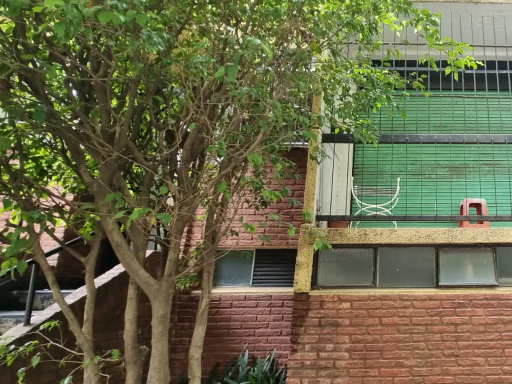 OPORTUNIDAD EN VENTA EN CIUDAD JARDIN DEPARTAMENTO DE 3 AMBIENTES CON BALCON CORRIDO