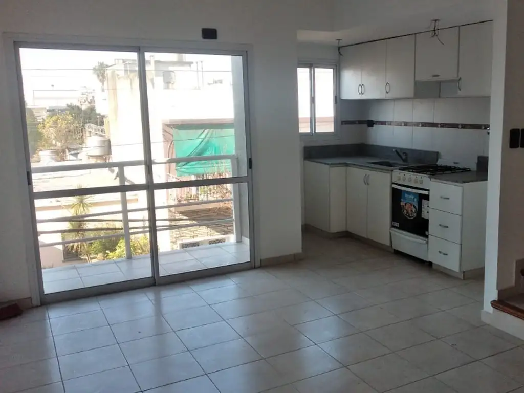 DEPTO 4 AMB A ESTRENAR TIPO DUPLEX C/BALCON Y PATIO-TERRAZA