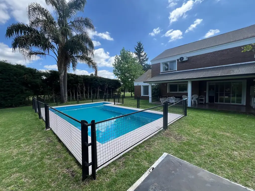 Casa en  venta en Club de Campo Boca Ratón, Pilar