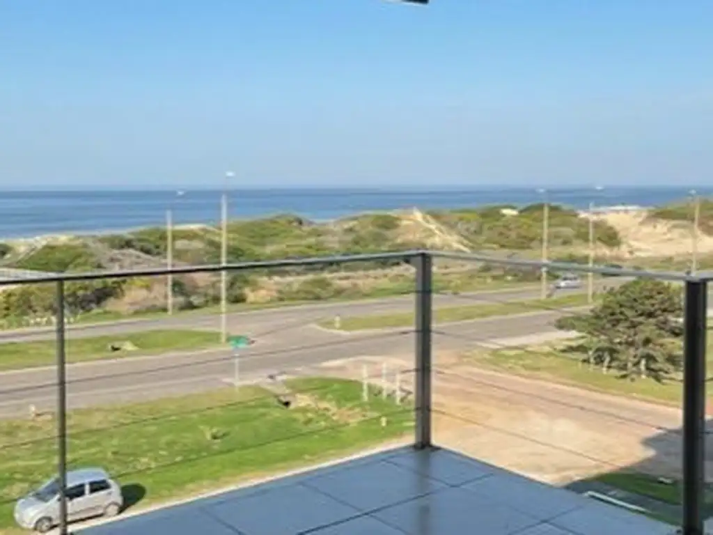 Departamento - Alquiler temporario - Uruguay, PLAYA BRAVA PUNTA DEL ESTE - RAMBLA BATLLE PACHECO 301