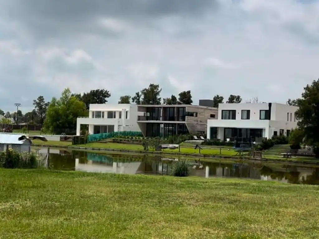 Terreno en Laguna Grande