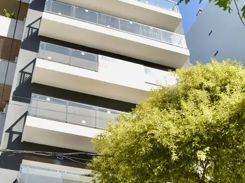 Felipe Vallese 1900, Piso 2