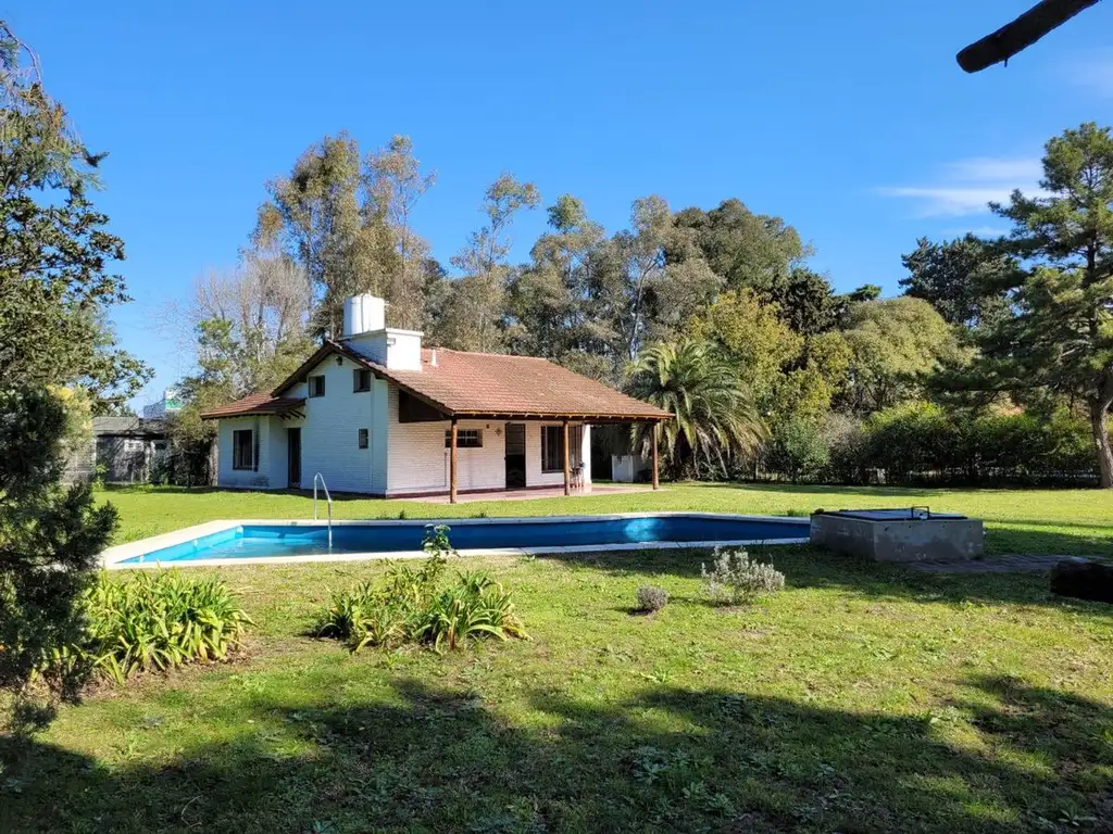 CASA 4 AMBIENTES ALQUILER TEMPORARIO EZEIZA PILETA