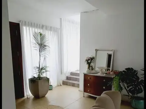 Casa en Venta con cochera