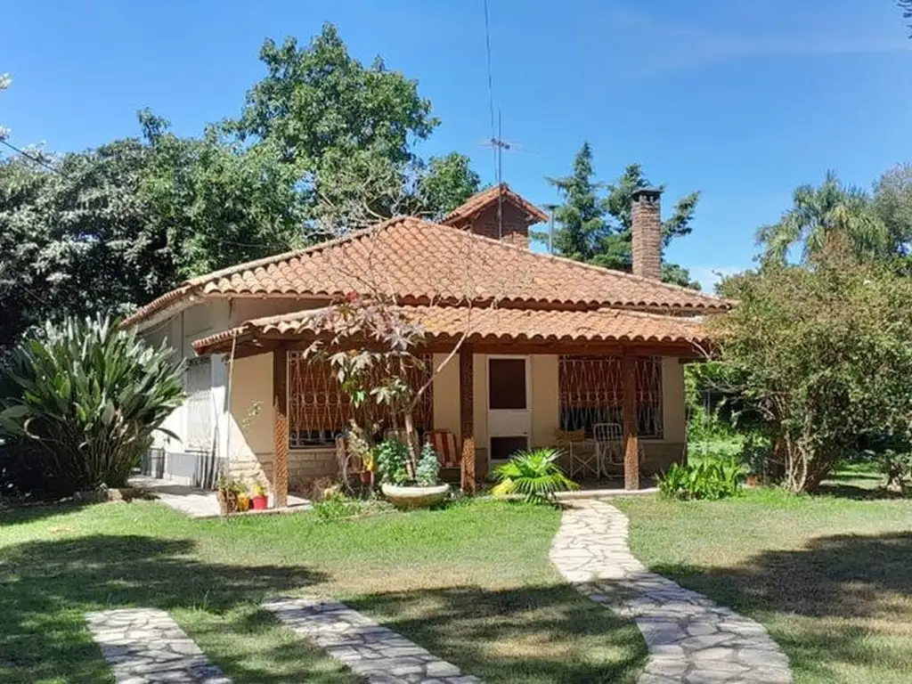 VENTA CASA TORTUGUITAS,PARQUE,QUINCHO Y GALERIA