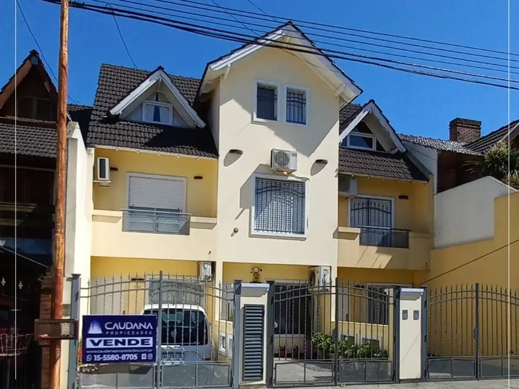 Triplex 4 ambientes en venta en Ramos Mejia