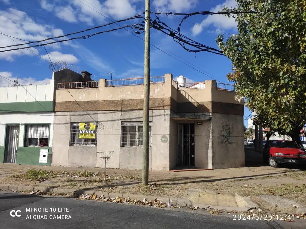 CASA LOTE PROPIO 3 AMB COCHERA Y TERRAZA ESQUINA 