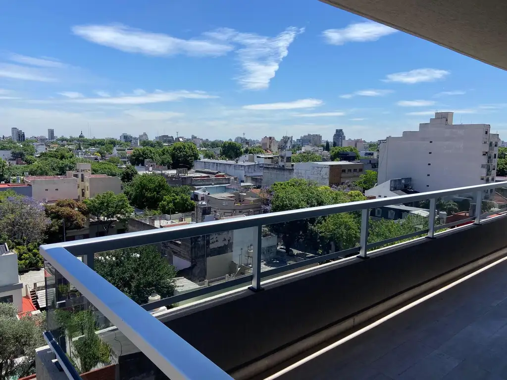 VENTA DEPARTAMENTO 3 AMBIENTES PISO ALTO CON BALCÓN AMPLIO EN VILLA DEVOTO