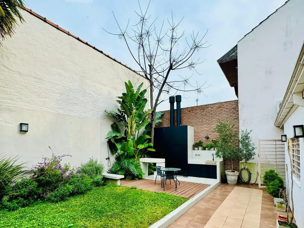 Hermosa Casa Moderna, Refaccionada en Olivos