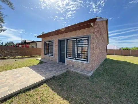 CASA EN VENTA ZARATE