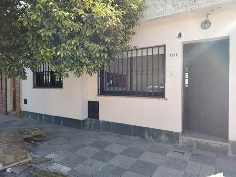 Casa 2 dormitorios Alberdi