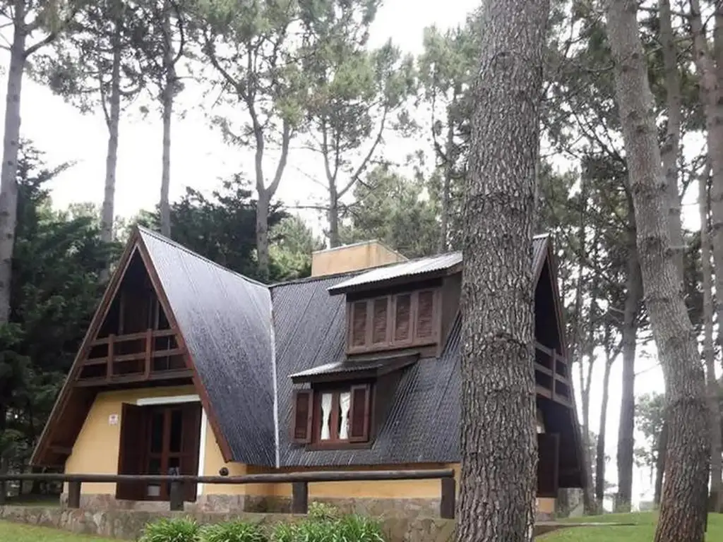 Casa Chalet 4 ambientes en Pinamar