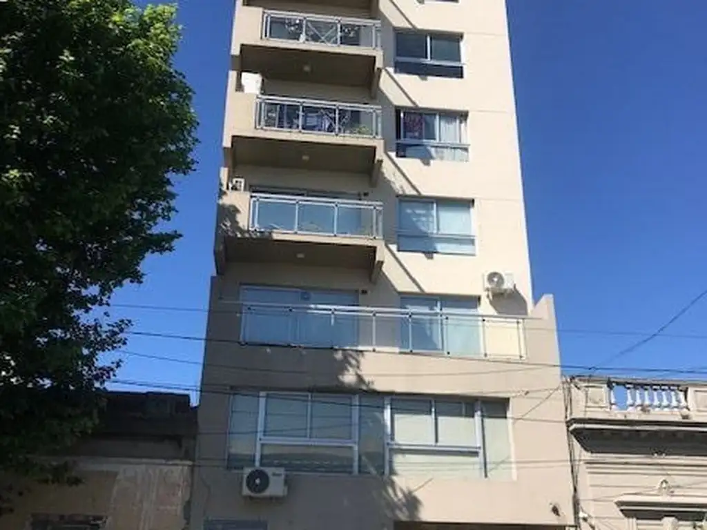 Departamento - Alquiler - Argentina, Avellaneda Centro - Juan B Palaá 748