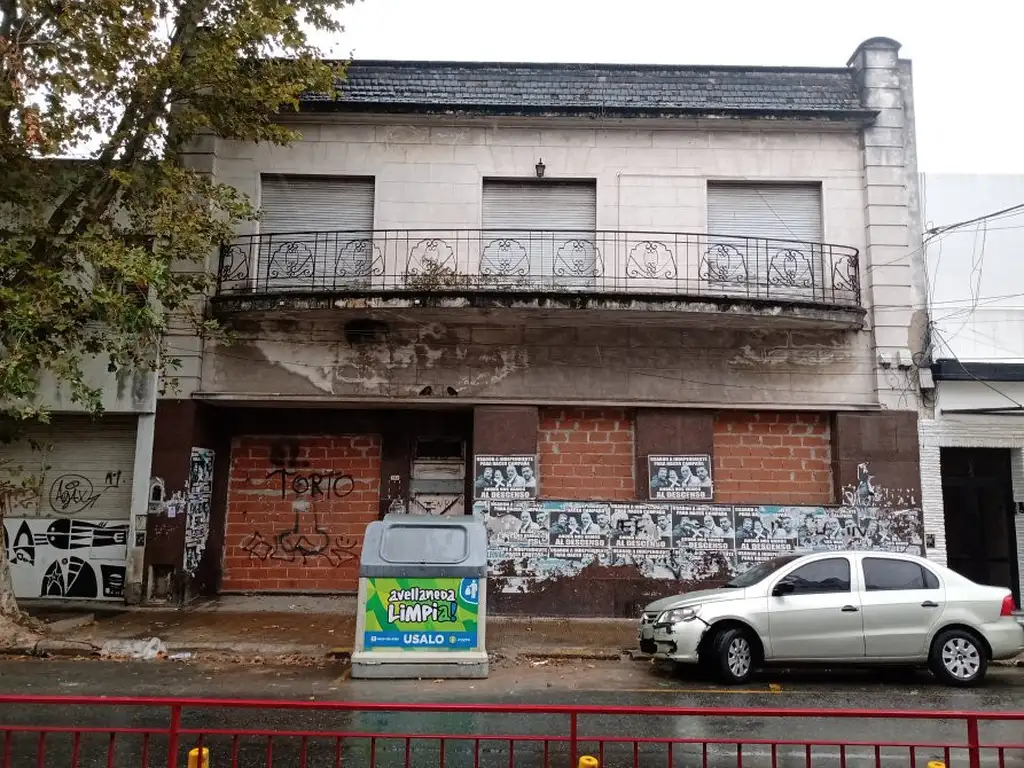 TERRENO 12.50 X 47.80 METROS, SUPERFICIE TOTAL 597.50 M2. FRENCH 161 AVELLANEDA.