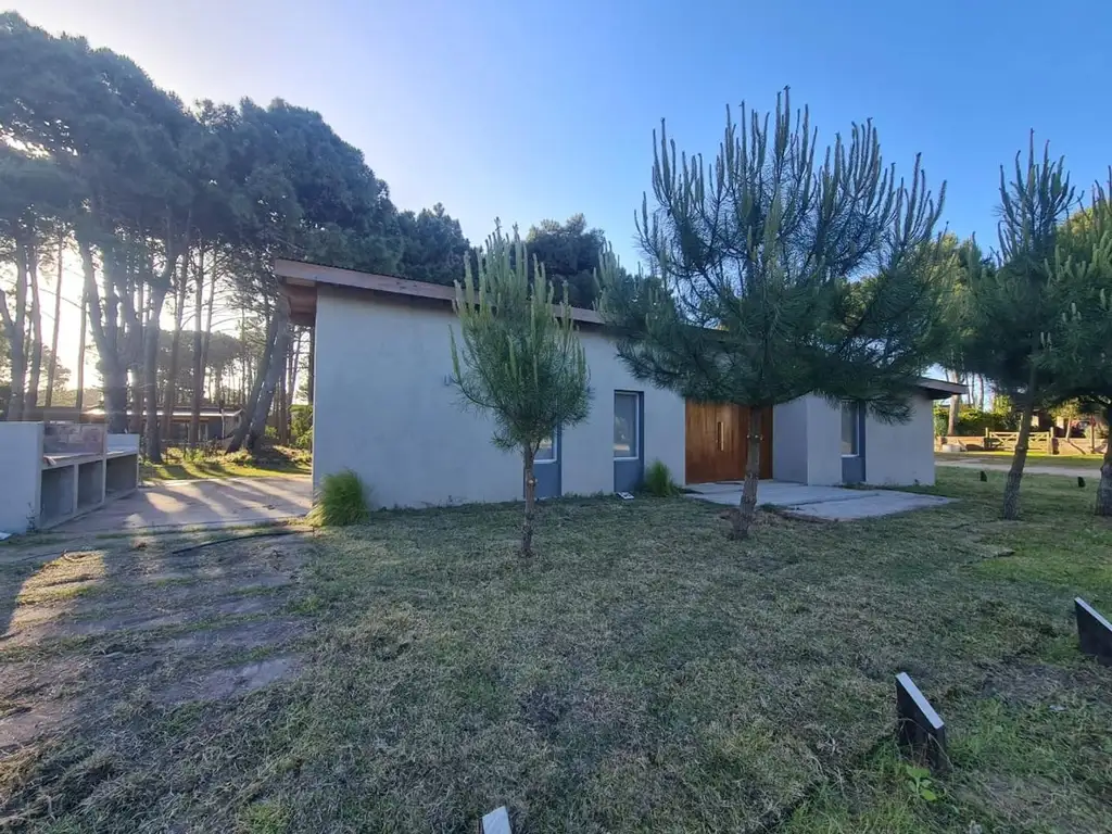 CASA EN VENTA EN PINAMAR