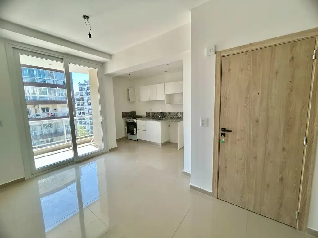 Dto. a estrenar en duplex,terraza, balcon, cochera