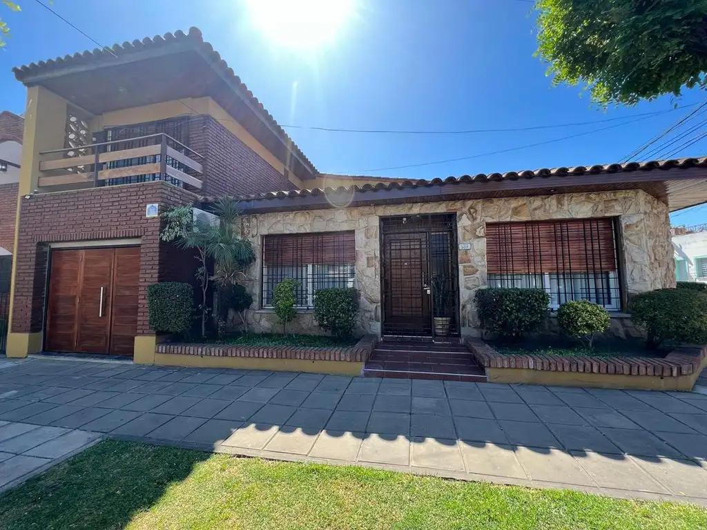 VENTA CASA 4 AMBIENTES PADUA NORTE