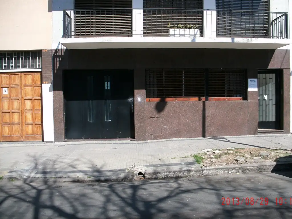 Venta Importante casa en 3 e/ 43 y 44, 242 m2, llamar a RAMIREZ PROPIEDAD (0