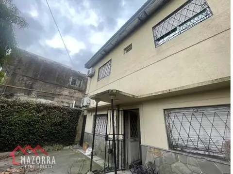 Casa en VENTA - Caseros