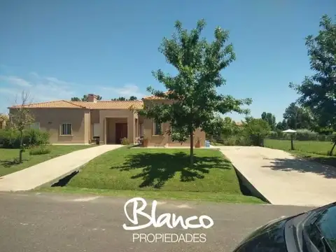 Casa en Venta en Los Jazmines, Pilar del Este, G.B.A. Zona Norte - BLA0226_LP534156_1 - Foto 0