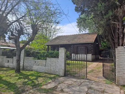 CASA EN VENTA EN EL TREBOL EZEIZA