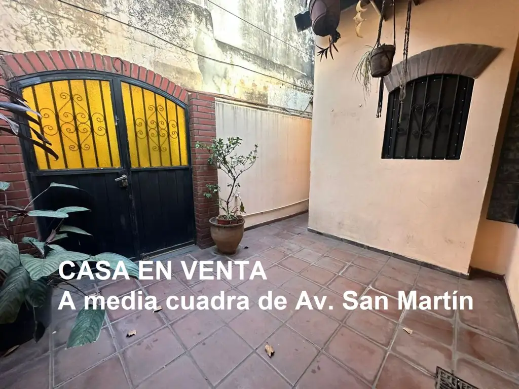 CASA EN VENTA 3 DORMITORIOS CON PATIO Y TERRAZA