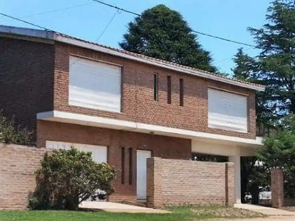 VENTA DE VIVIENDA EN EMBALSE - VIV0273