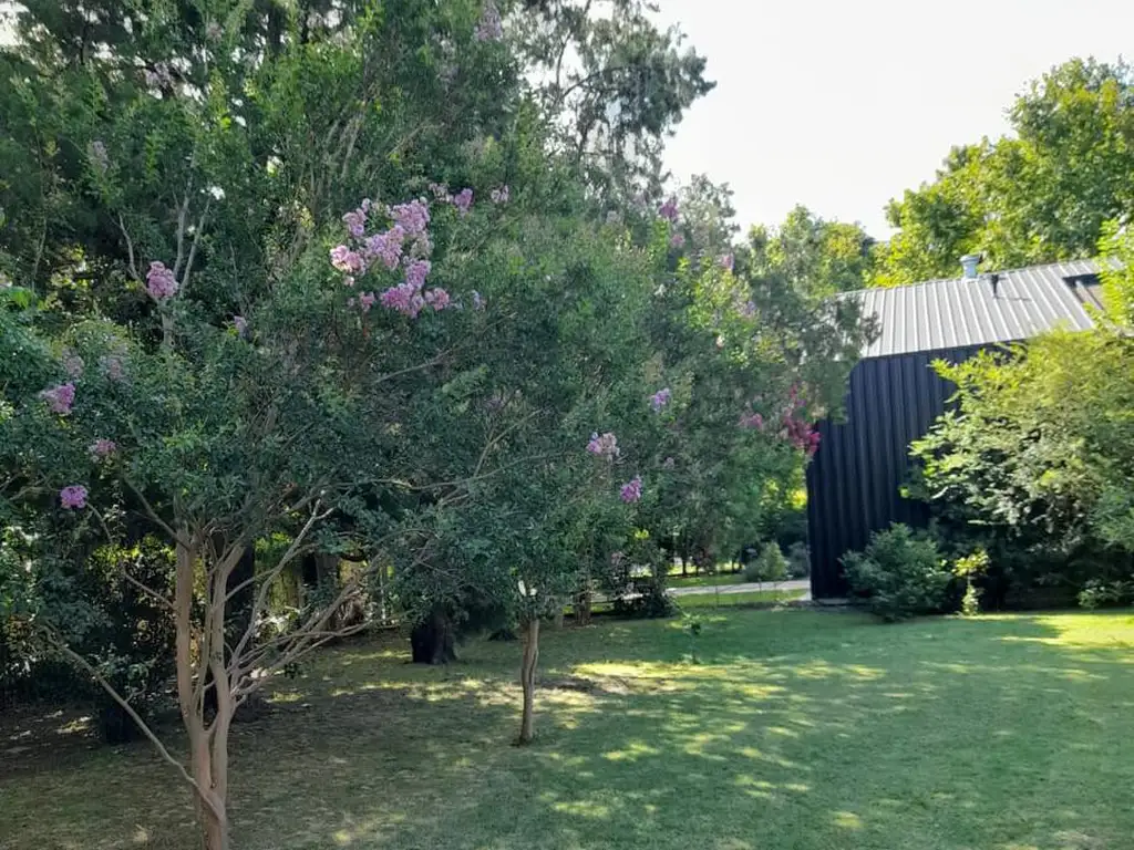 Terreno con muy linda ubicacion en zona Los Cedros