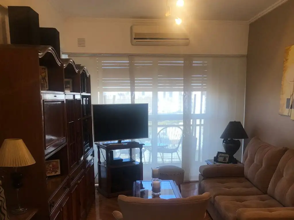 Oportunidad Departamento 4 Ambientes en Venta, Excelente Estado