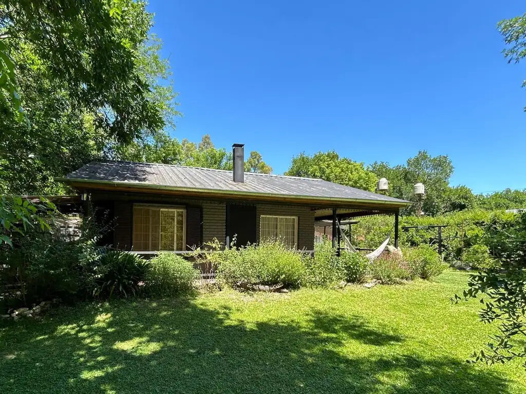 Venta - Casa - Barrio Los Pinos - Exaltación de la Cruz