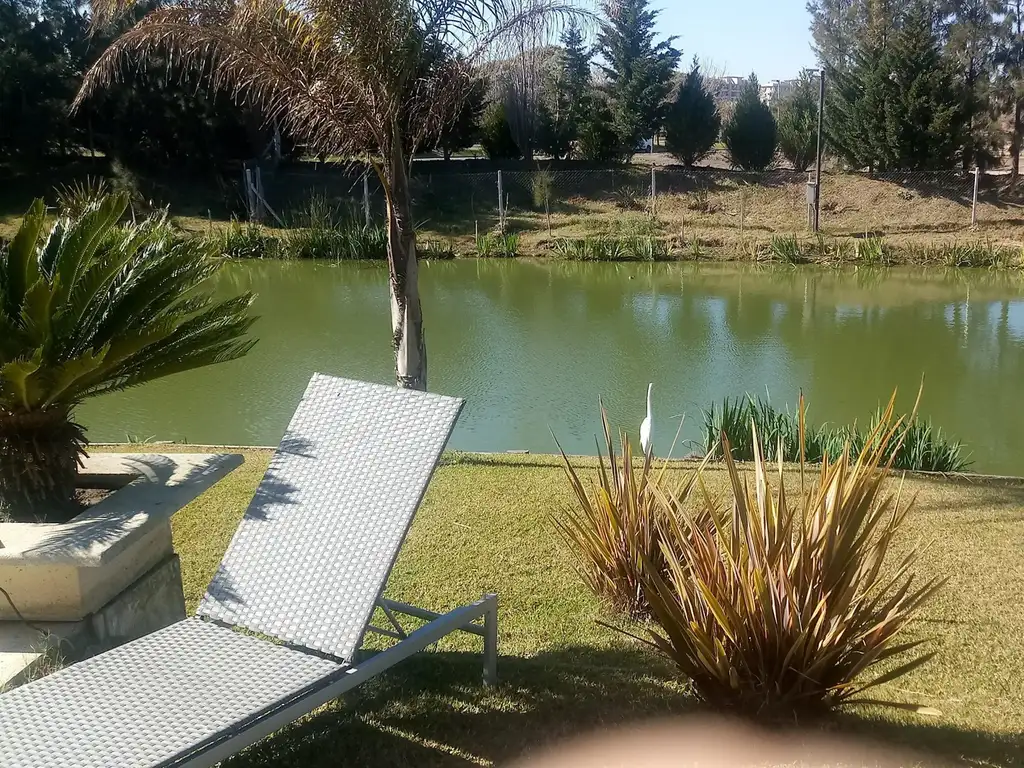 Casa  en Alquiler en Barrancas del Lago, Nordelta, Tigre