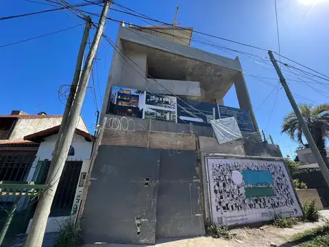 Cocheras en Venta en Yapeyú al 700, Bernal!