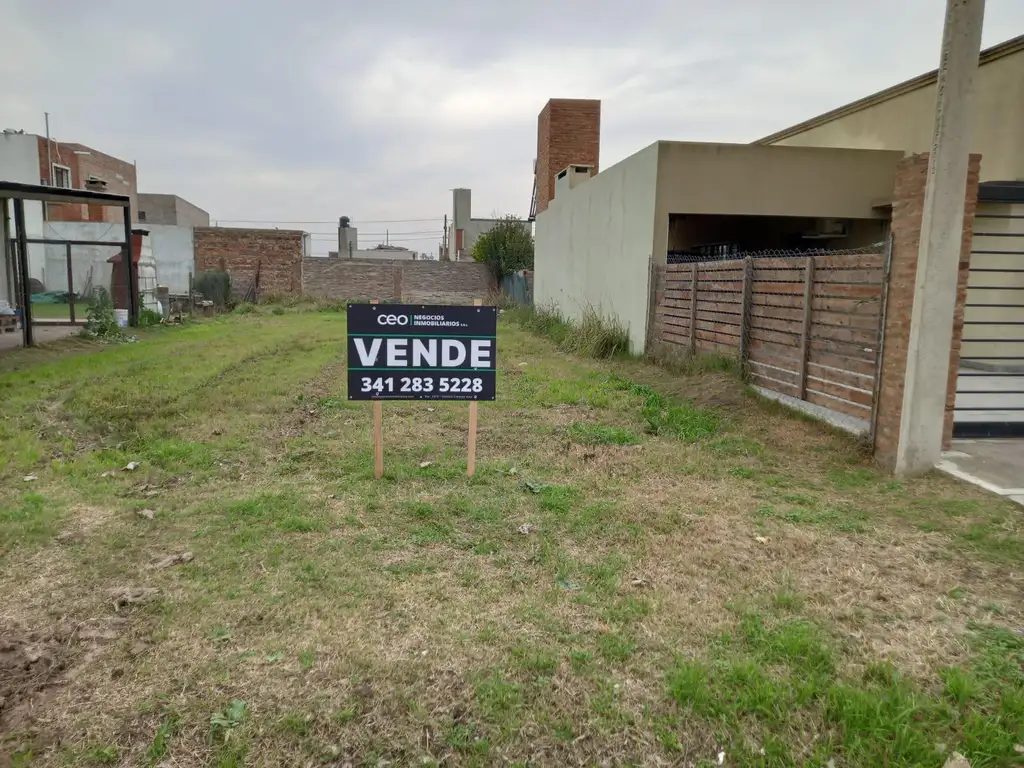 Terreno de 300m2 La Carolina Alvear VENTA