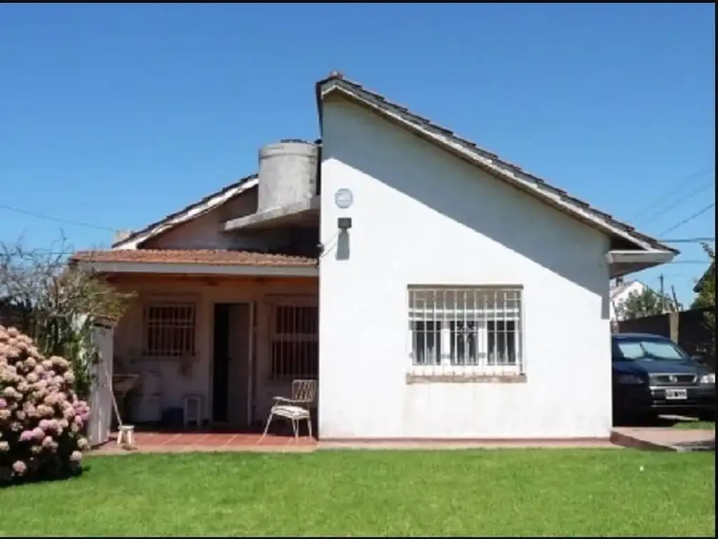 Casa - Venta - Argentina, Mar del Plata - GUERNICA 400