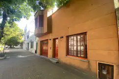 Casa en de tres dormitorios en  4 E/ 69 y 70