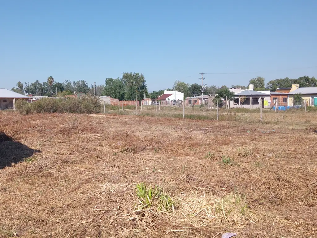 Lote 600 m2 sobre calle 54