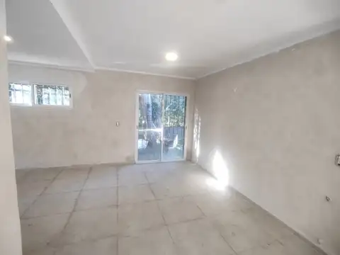 Casa en Venta - 4 ambientes -