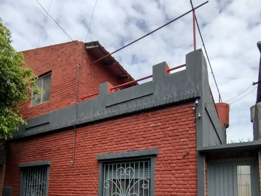 Casa - Venta - Argentina, La Matanza - QUINTANA 2700