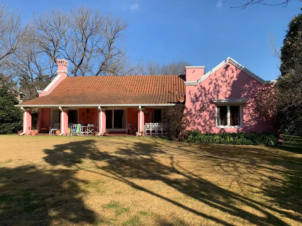 Casa en  Barrio Cerrado El Lago