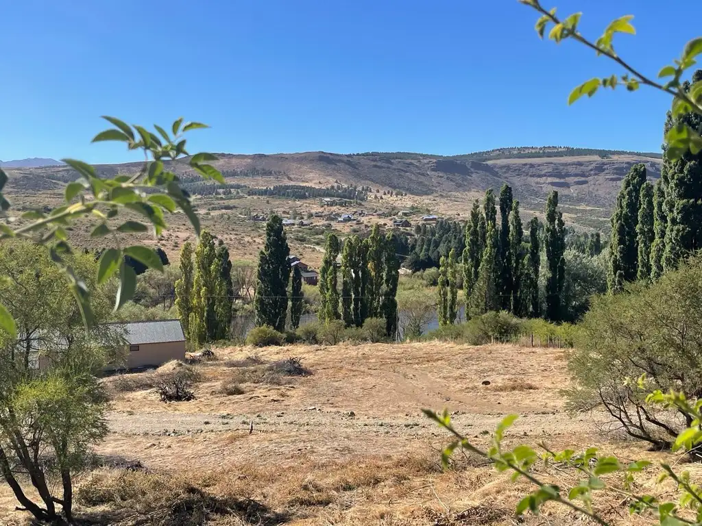 Terreno en Venta con vista al Rio, Alumine.