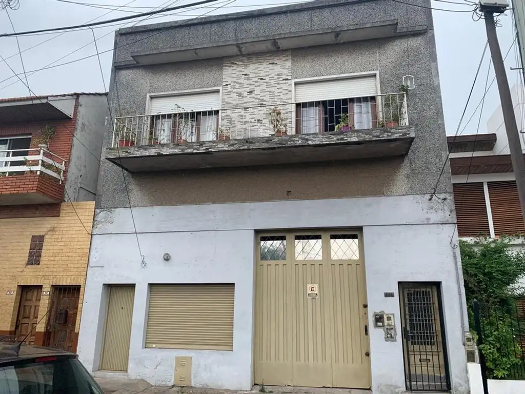 CASA 2 DORMITORIOS CON GALPON Y FONDO LIBRE CON 2DA VIVIENDA