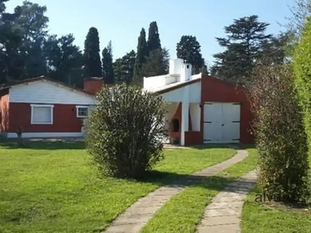 Casa en venta de 3 dormitorios c/ cochera en Moreno