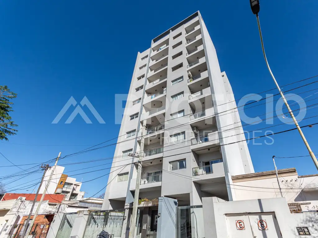 Departamento en venta de 3 dormitorios c/ cochera en Berazategui