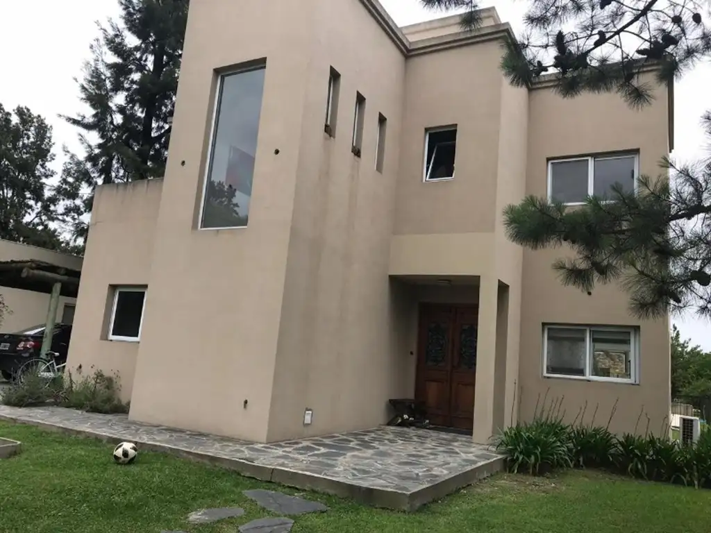 HERMOSA CASA ALQUILER TEMPORARIO EN CLUB DE CAMPO LA TAQUARA