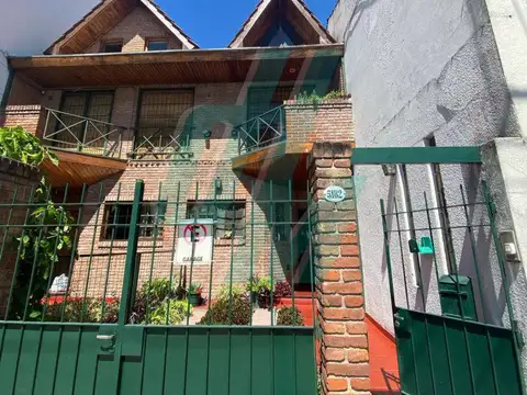 Casa - Venta - Argentina, Capital Federal - Crisologo Larralde 5100