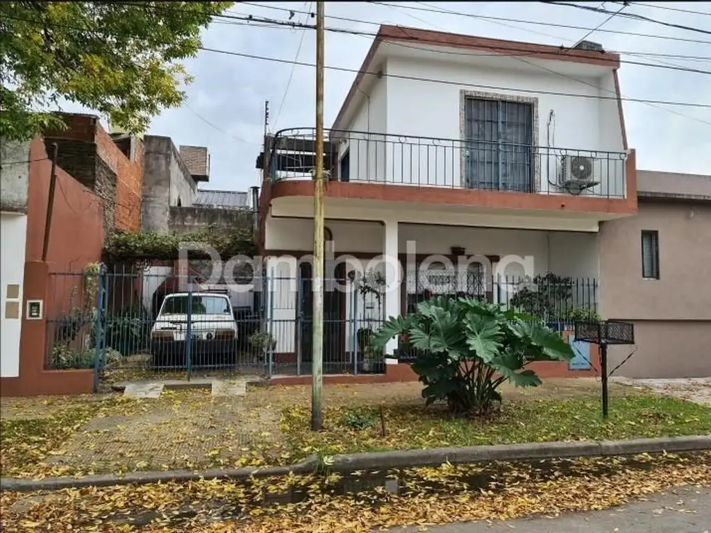 Departamento PH  en Venta o permuta ubicado en El Palomar, Morón, G.B.A. Zona Oeste