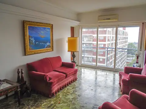 VENTA DEPARTAMENTO DE 4 AMBIENTES EN OLIVOS