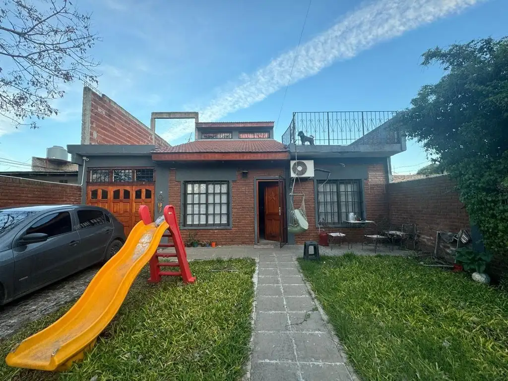 Venta casa 3 ambientes San Emilio Florencio Varela